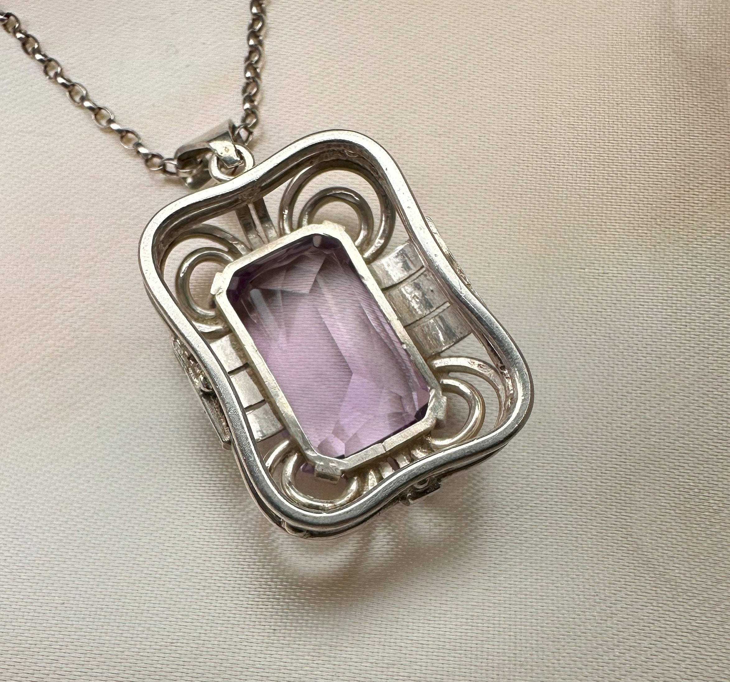 Pendentif Vintage Années 80/90 En Améthyste Et Métal Argenté - Occasion