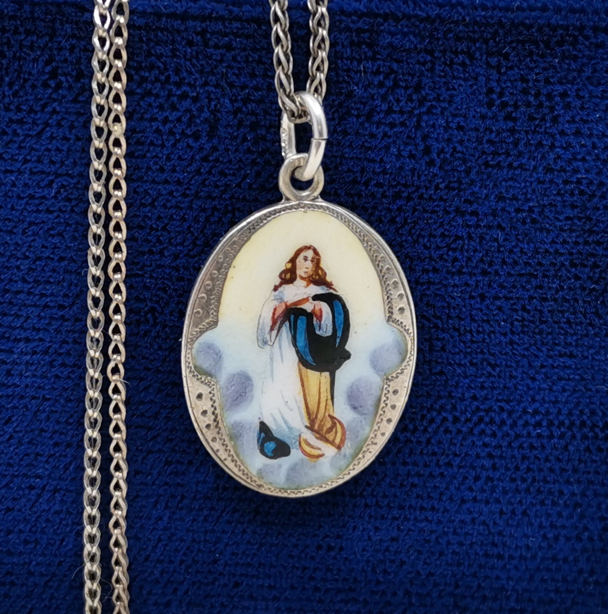 9 Virgin Mary Necklace Enamel Mother Mary Pendant Etsy