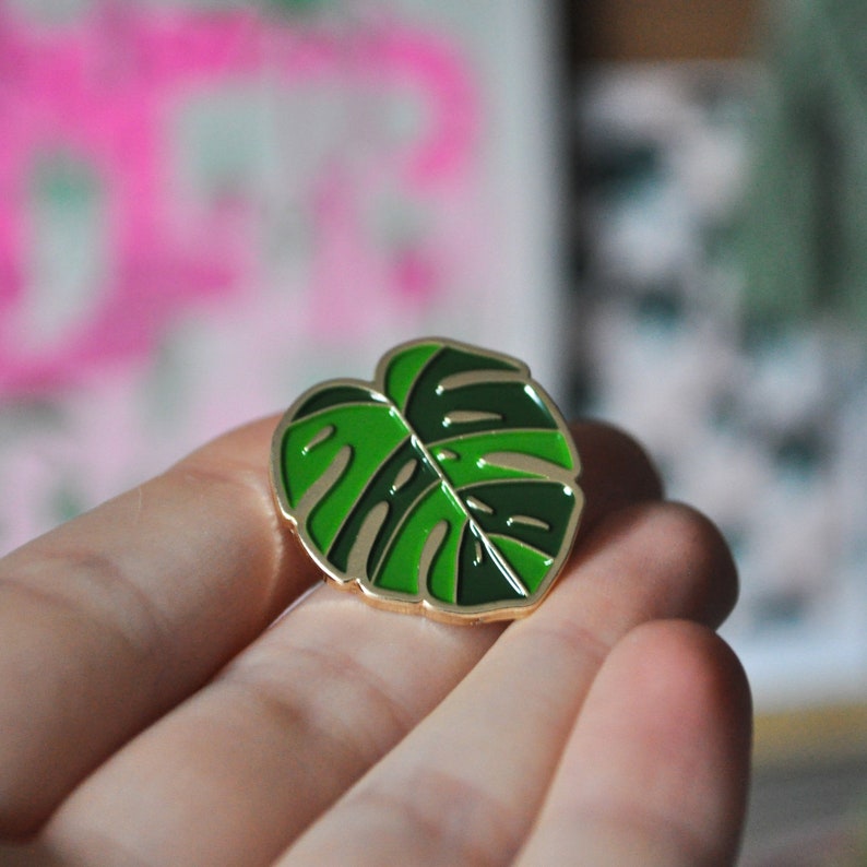 Emerald Green Monstera Leaf Enamel Pin House Plant Lover Gift image 1