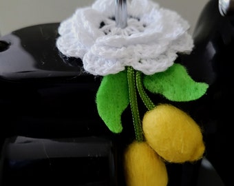 Lemon Drops Spool Pin Doily