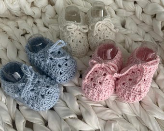 Botines de bebé de ganchillo hechos a mano, zapatillas suaves para bebés, primeros zapatos cómodos, regalo para baby shower, recuerdo.