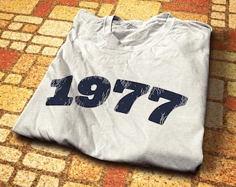 1977 - Maglietta unisex Softstyle per il 49° compleanno