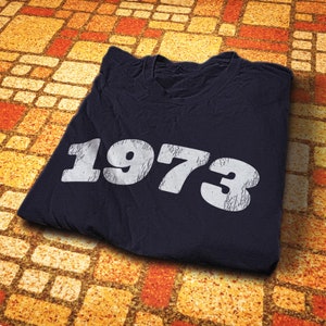 Shirt 52e verjaardag, verjaardagscadeau 1973, vintage verjaardag T-shirt voor mannen, 52e verjaardag vrouwen T-shirt, retro 1973, 1973 cadeau geboortejaar