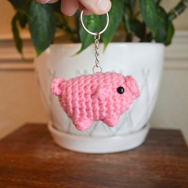 Tiny Crochet Pig, Chibi Piglet, Farm Birthday, Party Decor, Barn Favor, Kawaii Keychain, Desk Pet, Christmas Present, Tiny Plushie, Pig Gift