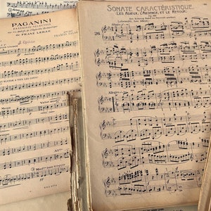 Enorme set di spartiti musicali antichi, effimeri diari spazzatura, per artigianato e tecniche miste, 25 fogli