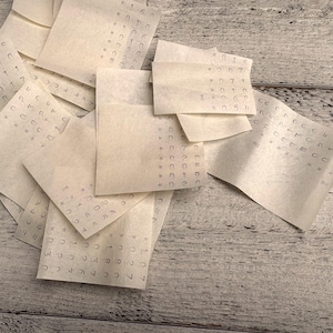 30 kleine Blätter der uralten Addiermaschine - 30 Blätter - Ephemera Zahlen für Collage und Junk Journal