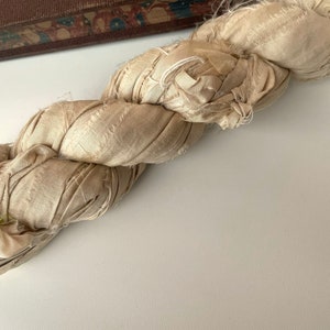 Sari silk ribbon, «Offwhite” 3 or 6 or 10 yards, Recycled Indian saree, ribbons for crafts or jewelry, junk journal