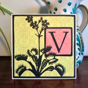 Venus Flytrap/ Papercut Illustration / Frameable Art & Blank Greeting Card - Botanical Monogram: Illuminated Alphabet - letra V, monograma V