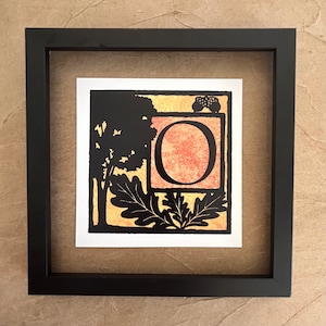 Roble, Blanco / Monograma Botánico / Impresión de Arte: 6x6, 4x4, Tarjeta de Felicitación Plegada en Blanco / Alfabeto Iluminado - letra, monograma, O inicial