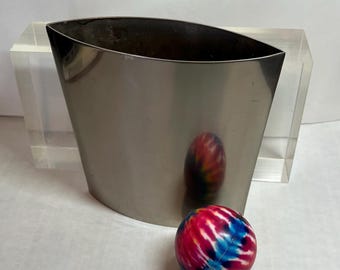 Modernist Stainless Steel Vase | Vintage 1990s | Vesida Piscis Shape — Oval with Points | Unknown Maker