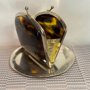 Faux Tortoise Shell Coin Purse | Vintage |  | Brass Edges | Kiss Lock