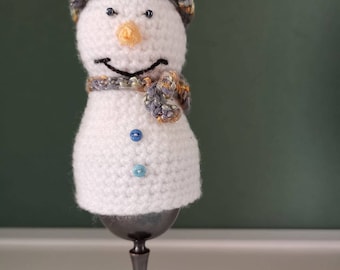 Egg warmer "Snowman", crocheted (Amigurumi)