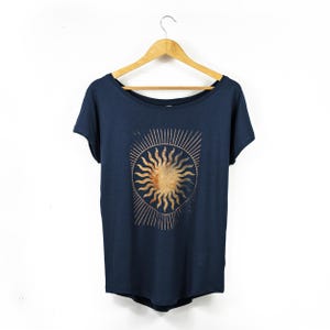 Women&#39;s Vintage Sun Scoop Neck T-Shirt | &#39;Everybody Loves The Sunshine&#39; Celestial Print | Organic Loose-Fit Yoga Top | Ladies Boho T-Shirt