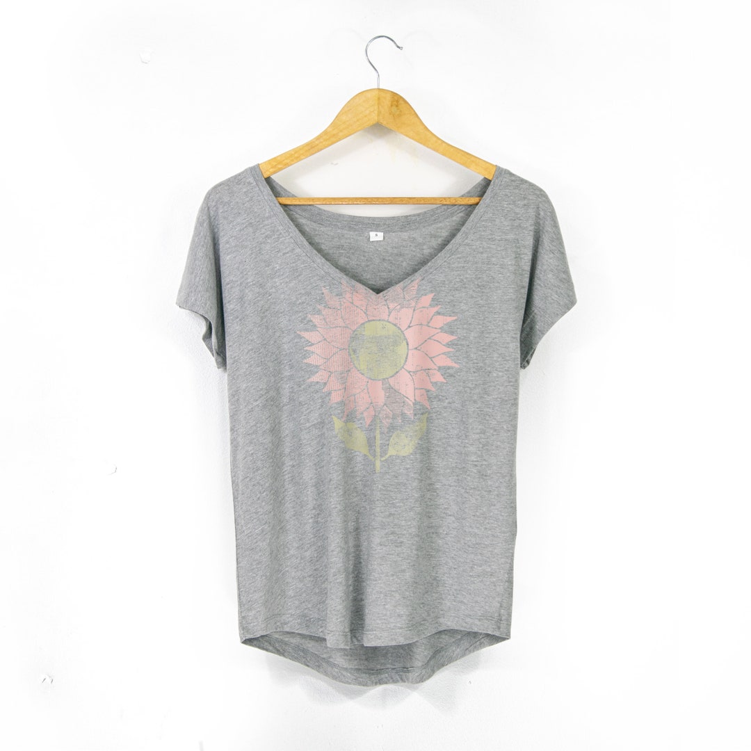 Black Plus Size Floral Mesh Patchwork Loose V Neck T Shirt main image 1