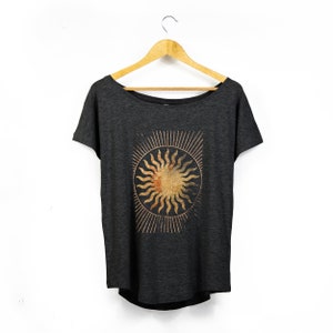 Women&#39;s Vintage Sun Scoop Neck T-Shirt | &#39;Everybody Loves The Sunshine&#39; Celestial Print | Organic Loose-Fit Yoga Top | Ladies Boho T-Shirt