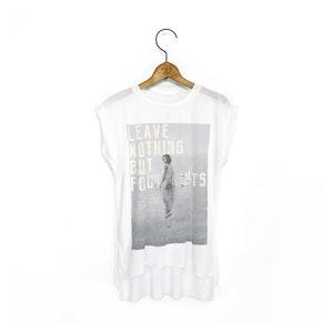 Women&#39;s &#39;Leave Nothing But Footprints&#39; Flowy Muscle T-Shirt With Rolled Cuff