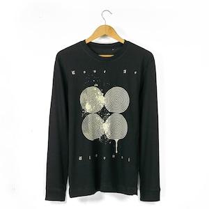 Liebe ist ewiges Langarm-T-Shirt