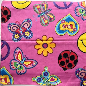 Fazzoletto vintage a forma di farfalla: stampa di insetti rosa, 21&quot;x21&quot;