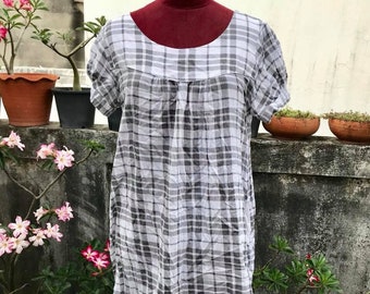 Vintage Scottish dress Size.XL Cute Dress minimalist retro style