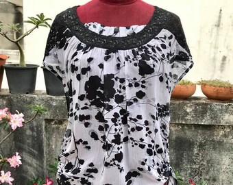 Vintage Flowers Short Sleeve blouse Size.L-XL Cute blouse minimalist retro style