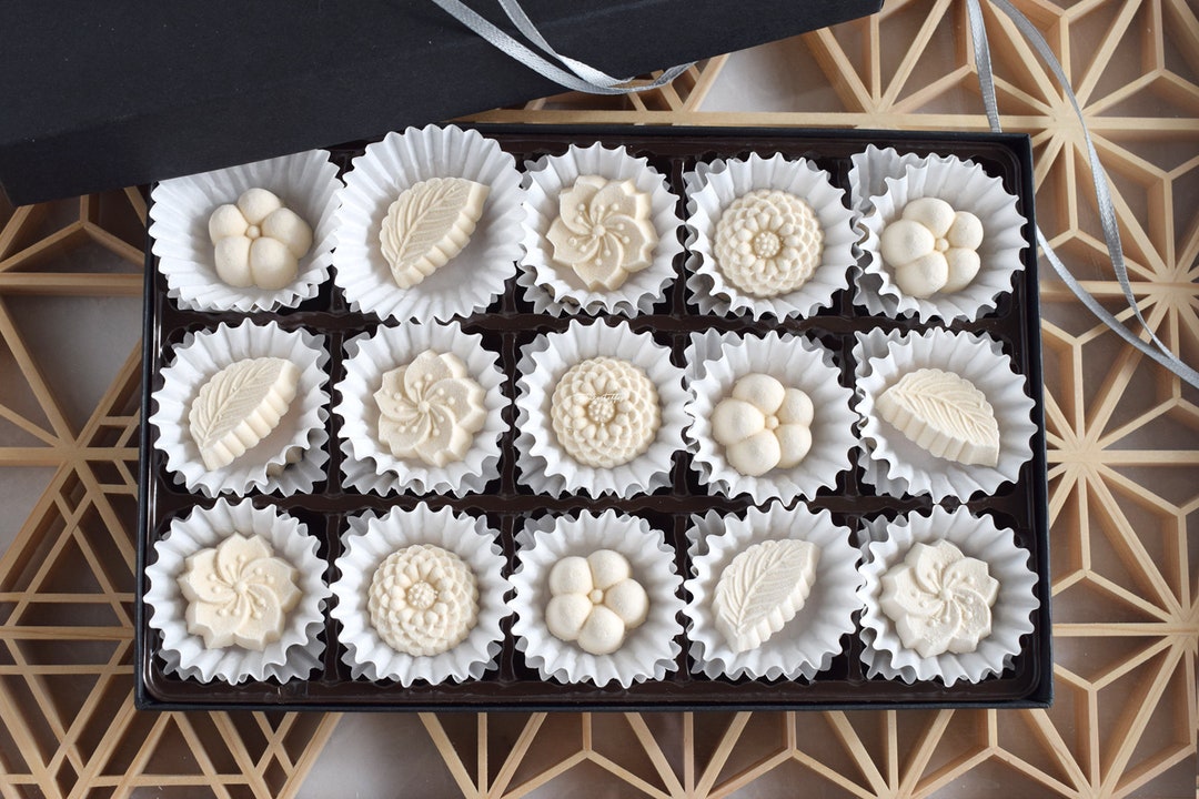 WASANBON Sugar Rakugan 30 Pcs Refined Japanese Sugar Natural Color