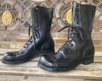 NOS 1958 Size 10R Black Leather Lace up Cap Toe Army Combat Jump Boots Vintage 50s