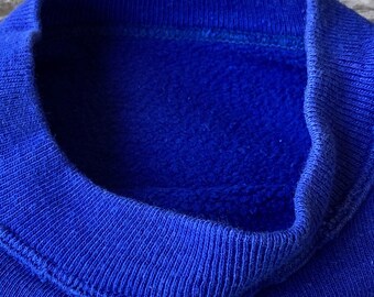 Rare! Fits as Sz L YALE University Sweatshirt Blue Vintage