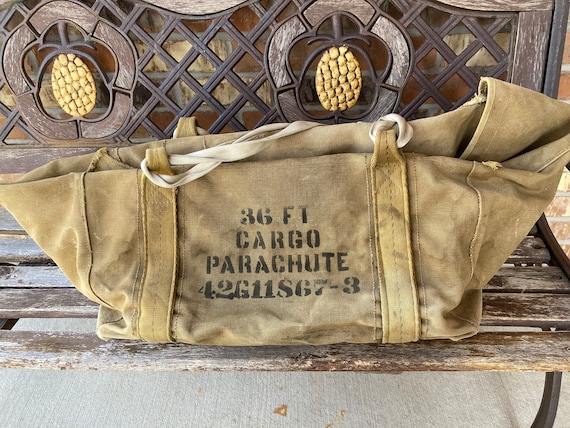 WWII Military 36 FT Cargo Parachute 42G11S67-3 St… - image 1