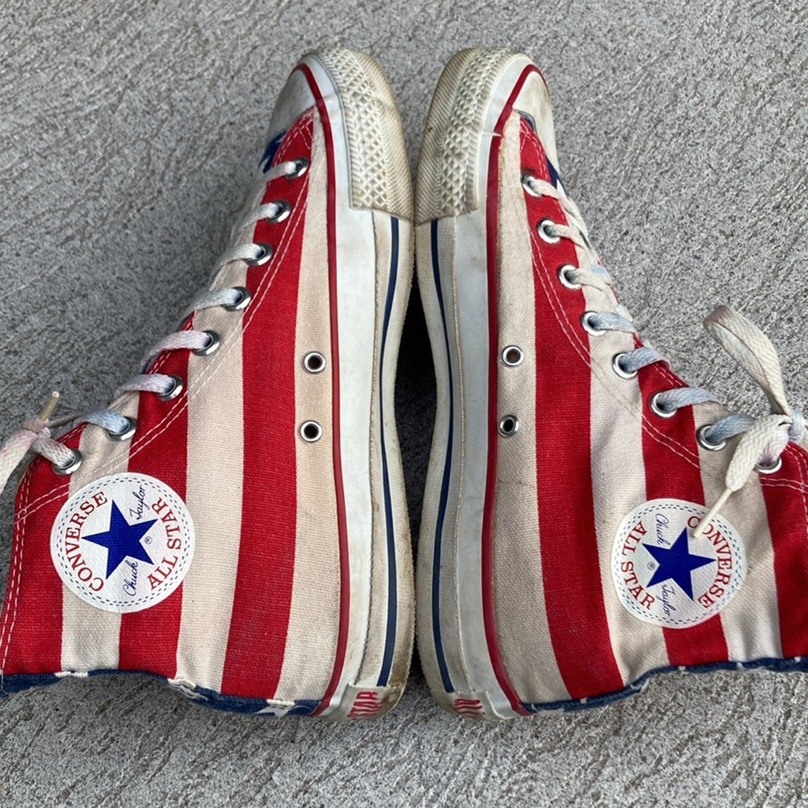 Size 7 90s USA Converse All Star Chuck Taylor American Flag Hi Top 