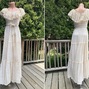 Size 13 70s GUNNE SAX Ivory Full Length Short Sleeve Lace Collar Dress Vintage