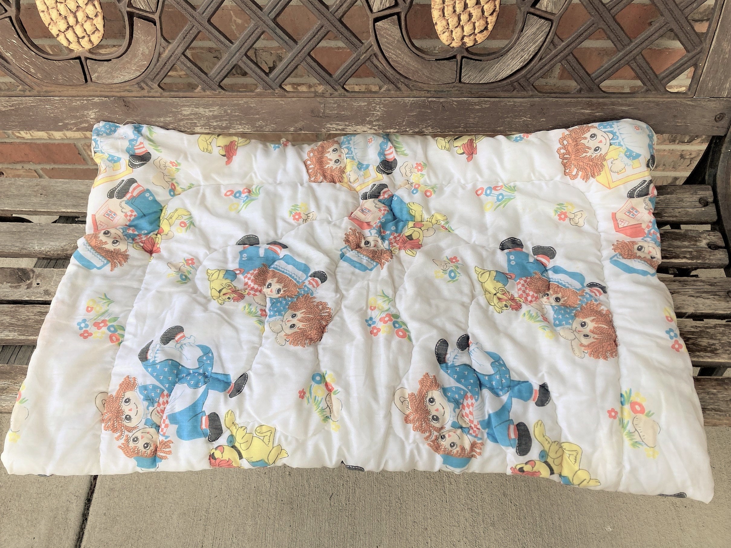 Raggedy Ann & Andy Baby Sleepy Time Crib Cover / Baby Quilt Cross