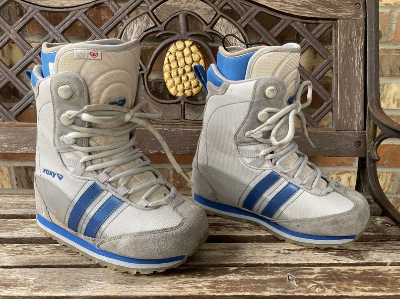 roxy snowboard boots