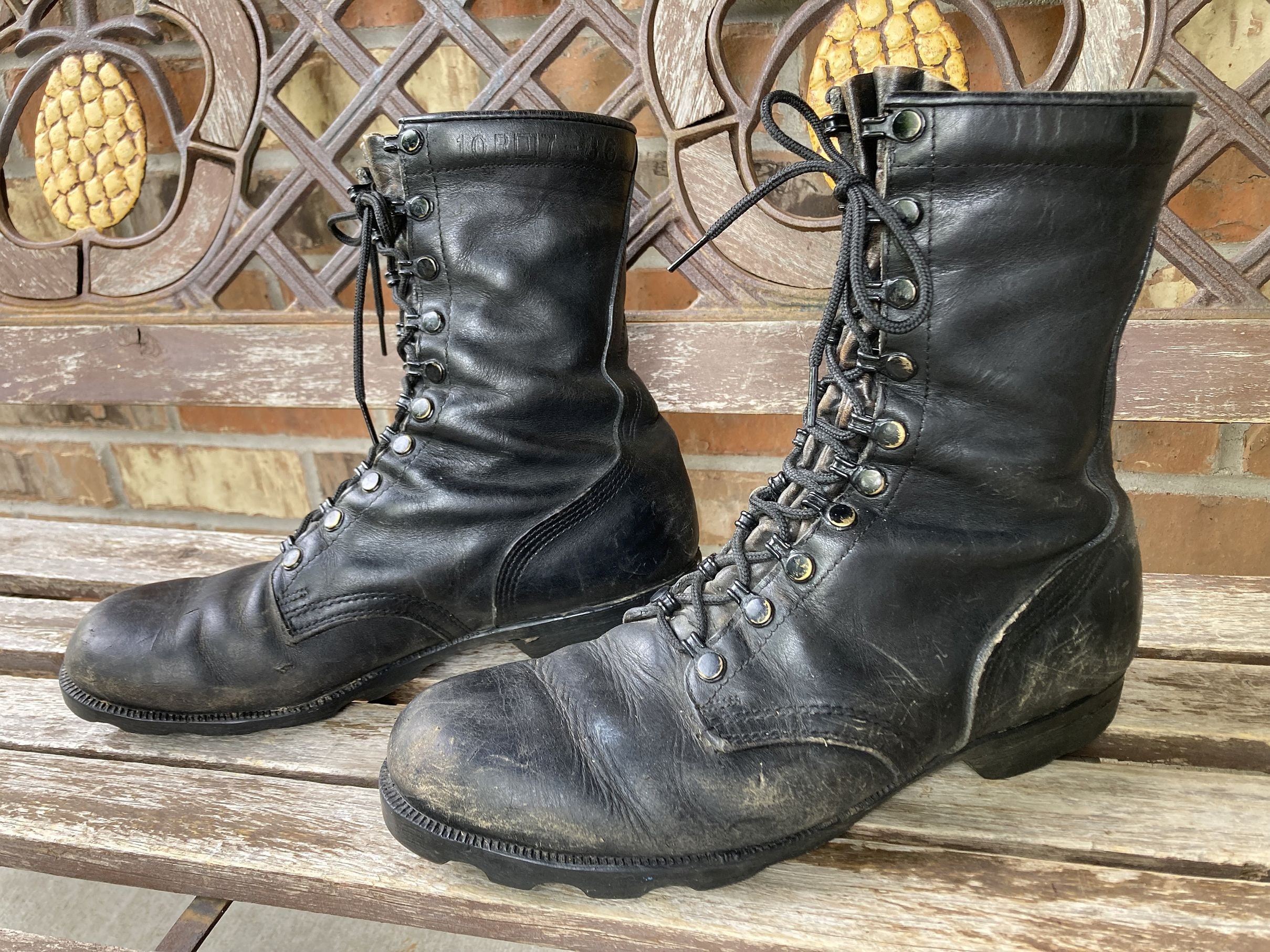 10R 80s 1986 U.S Army Military Black Combat Boots Vintage Lace up