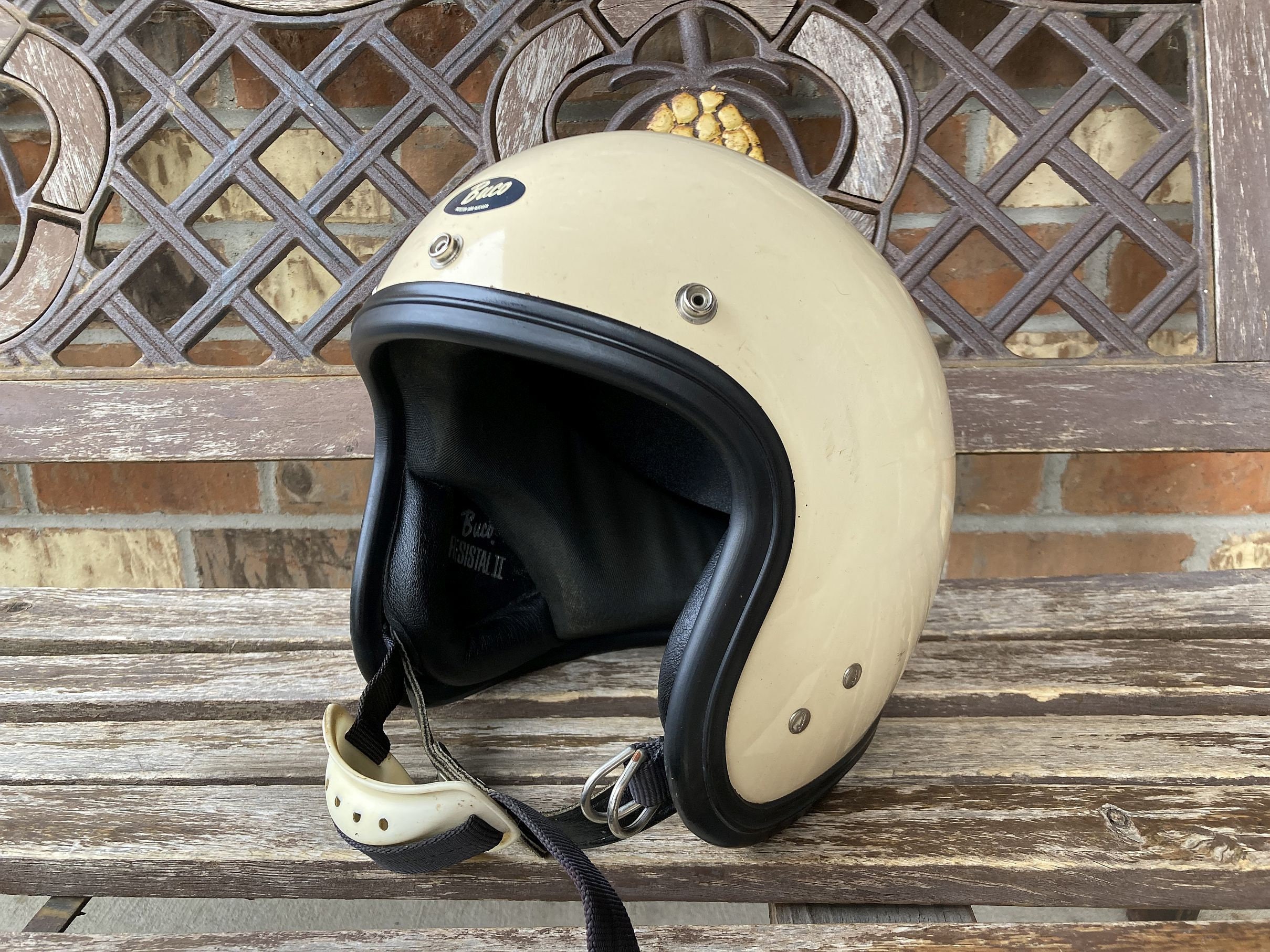 ファッションシーンで話題のこれから流行るブランド12選 Motorcycle II RESISTAL BUCO 60s Rare! Helmet Etsy - Vintage セキュリティ・セーフティ