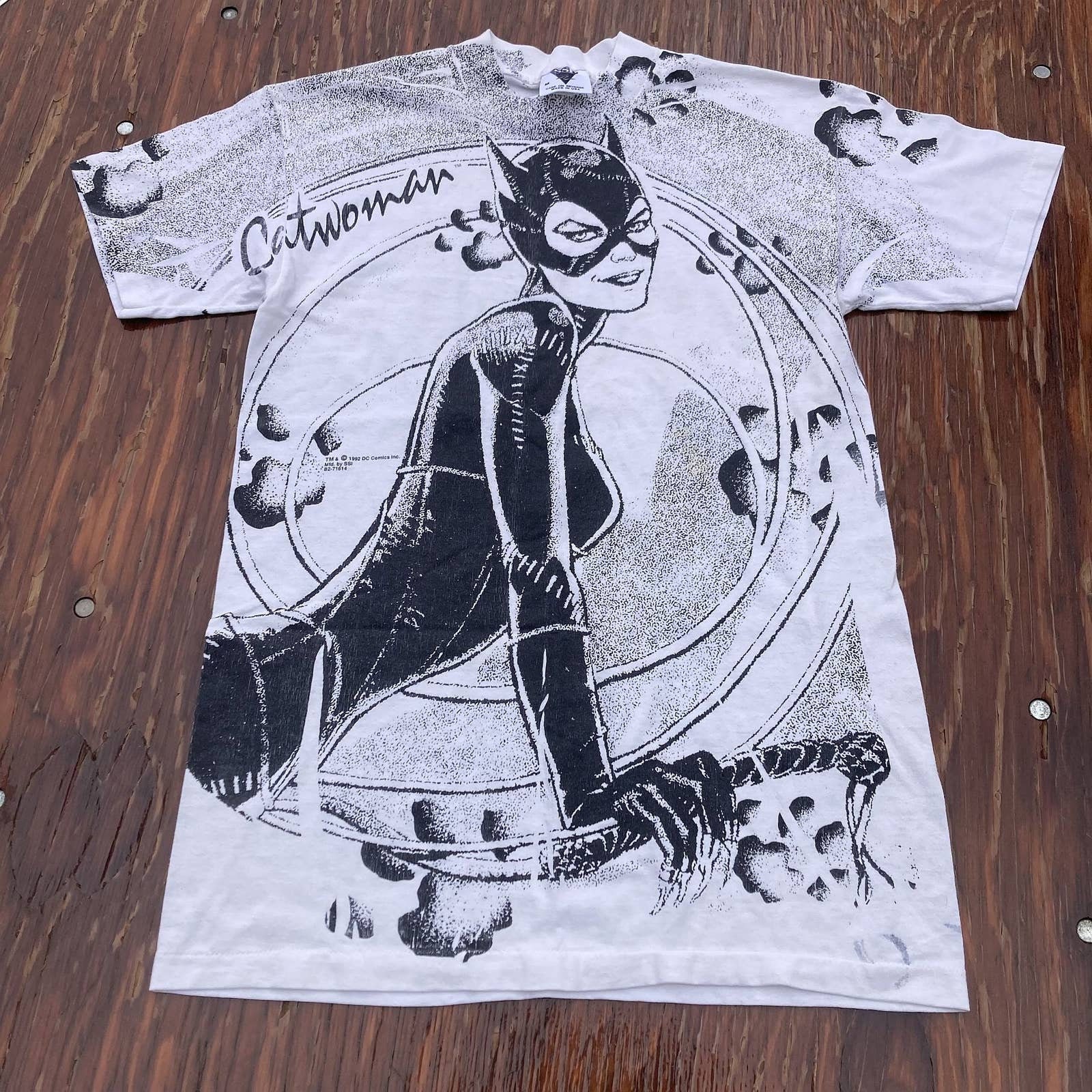 U.S.VINTAGE U.S. ヴィンテージ Tシャツ サイズ：XL Cat woman キャットウーマン シングルステッチ DC Comics USA製 1992年製 90s ブラック 黒 トップス 半袖 クルーネック シンプル カジュアル ブランド【メンズ】