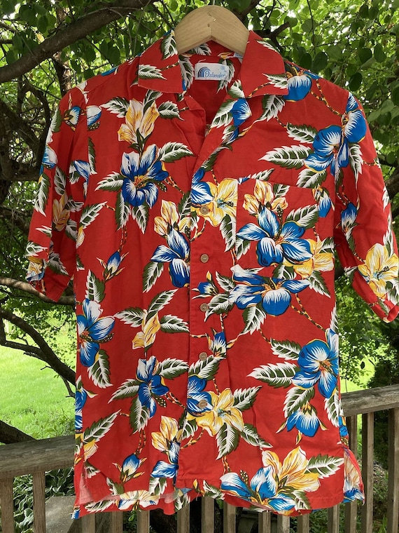 Size S Floral Rayon Hawaiian Aloha Shirt Vintage … - image 1