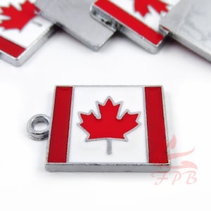 2 Kanada-Flaggen-Charms 22 mm Ahornblatt Kanadische Flagge Emaille Anhänger für Schmuckherstellung EC0014851