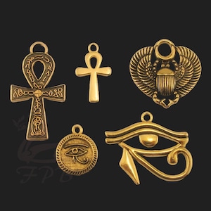 Conjunto de 5 peças de berloques egípcios dourados - Coleção de berloques egípcios banhados a ouro envelhecidos mistos CC07112023