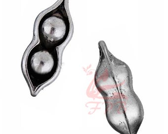 1 Two Peas In A Pod Charm 32mm Antiqued Silver Plated Peapod Pendants  SC095137