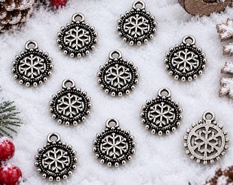 20 Snowflake Charms 15mm Wholesale Antiqued Silver Plated Winter Pendants SC230329