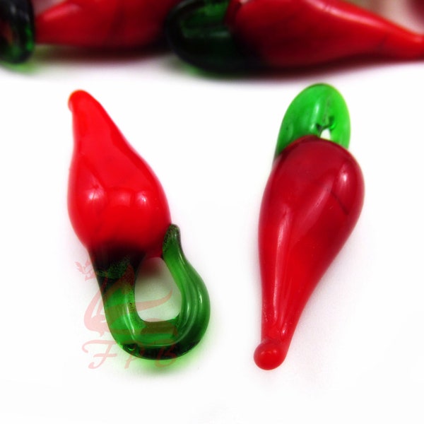 10 Red Chili Pepper Charms 30mm en gros Lampwork Pendentifs en verre GC0096252