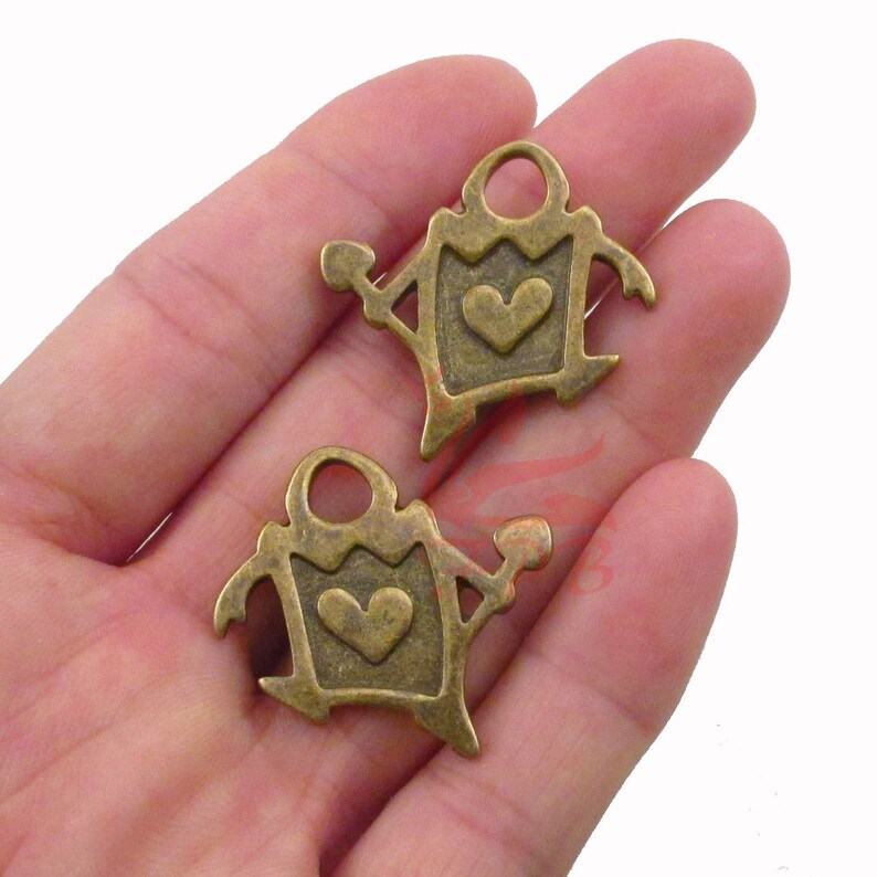2 Alice In Wonderland Playing Card Charms 29mm Wholesale Antiqued Bronze Pendants BC0085816