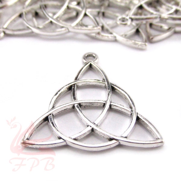 5 Celtic Trinity Knots Charms 30mm Wholesale Antiqued Silver Plated Triquetra Pendants SC0252108