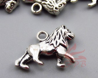 10 Lion Charms 21mm Antiqued Silver Plated Pendants SC0010071