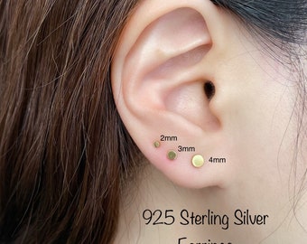 Tiny silver dots stud earring second hole piercing minimalist jewelry tiny sterling silver circle stud earring helix Studs TRIO -1