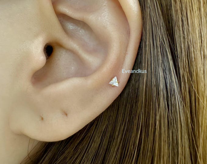 20g 18g 16g Teeny Tiny Triangle CZ Push In Prong Setting ASTM-F136 Labret, Tragus, Cartilage, Helix, Nose Piercings
