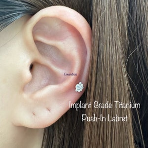 20g 18g 16g Golden Hour Top Push-In Threadless Titanium Labret, Dainty CZ Boho Top Implant Grade Titanium Cartilage, Conch, Helix