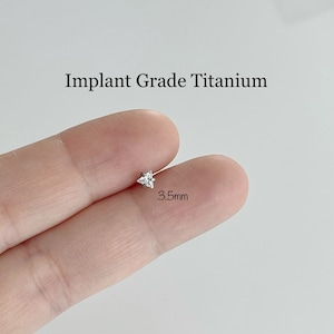 16g Triangle CZ ASTM F-136 Implant Grade Solid Titanium Internally Threaded Monroe Labret, Triangle CZ Titanium Labret Tragus Cartilage