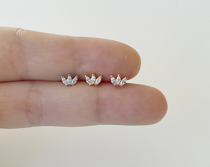 16g Tiny Crown Labret Piercing (Single), FINAL SALE Tiara 316L Surgical Steel, Tragus, Cartilage, Mid Cartilage, Helix, Conch