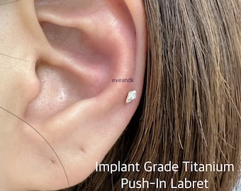 20g 18g 16g Tiny Diamond Shaped CZ Push In Implant Grade Titanium Labret, Hypoallergenic ASTM F136 Titanium
